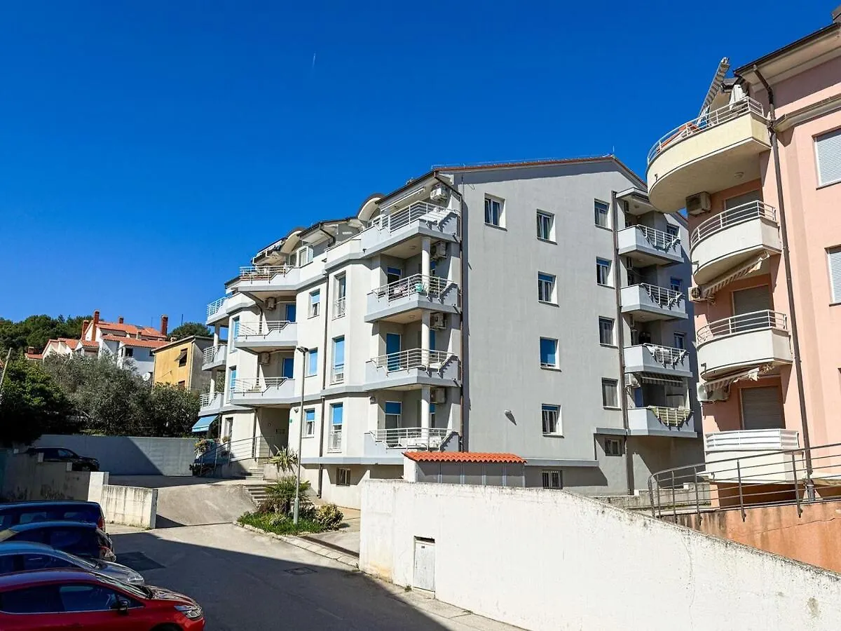 Apartment Vallis On The Lungomare, Near The Sea Pula